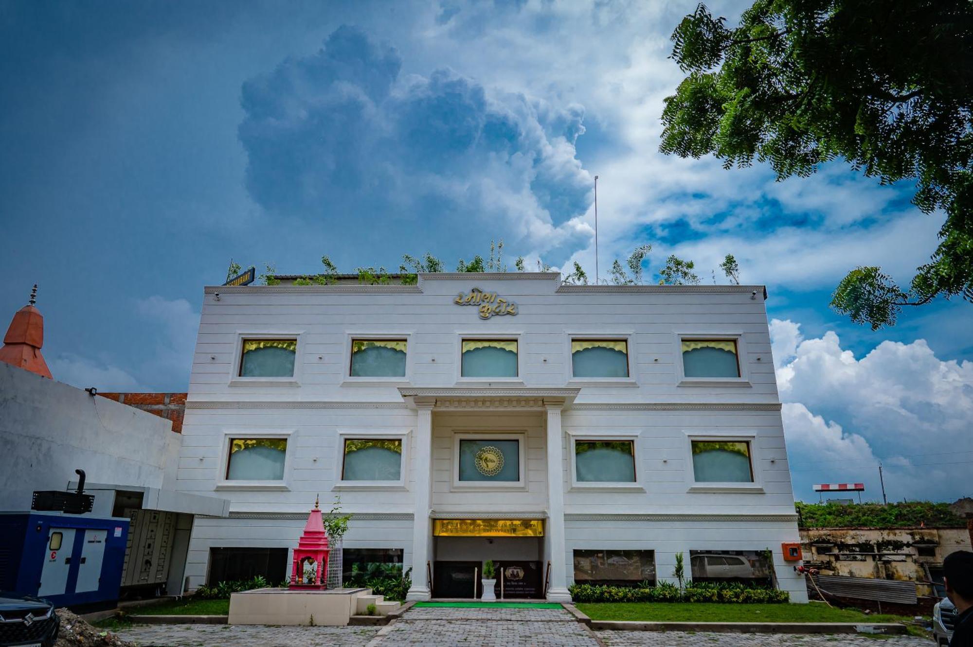 Amritara Ramila Kutir Hotel Ayodhya Ngoại thất bức ảnh
